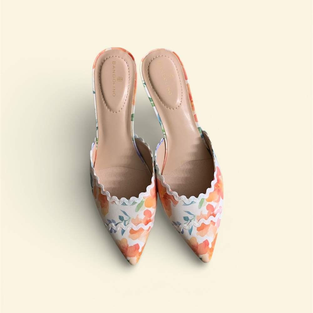 Bandolino women’s Floral kitten heels with pointed toe